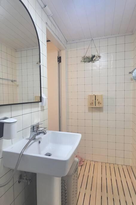 Apartment 홍대 # H101 Seoul